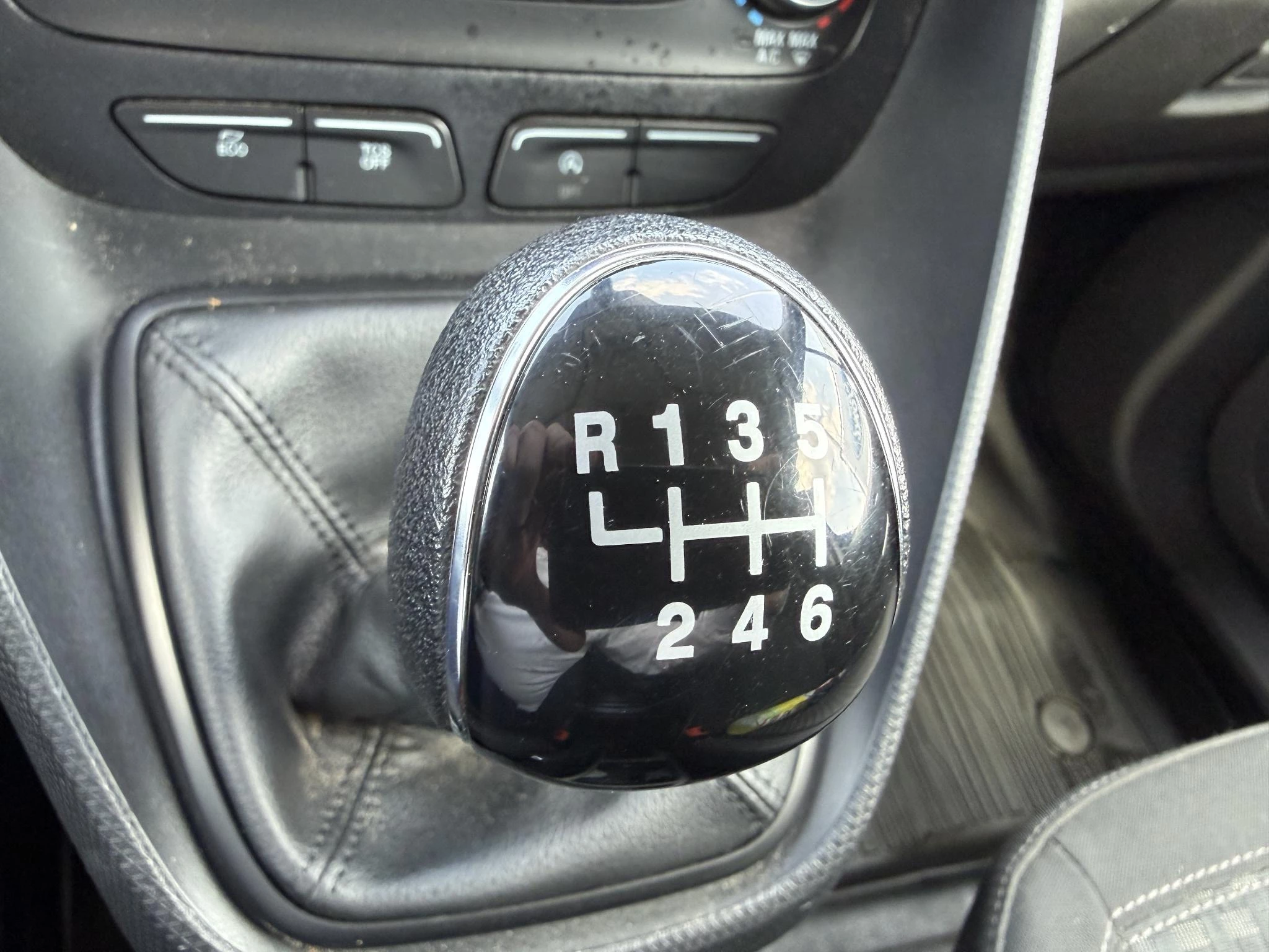 Ford-Transit Connect-image-28