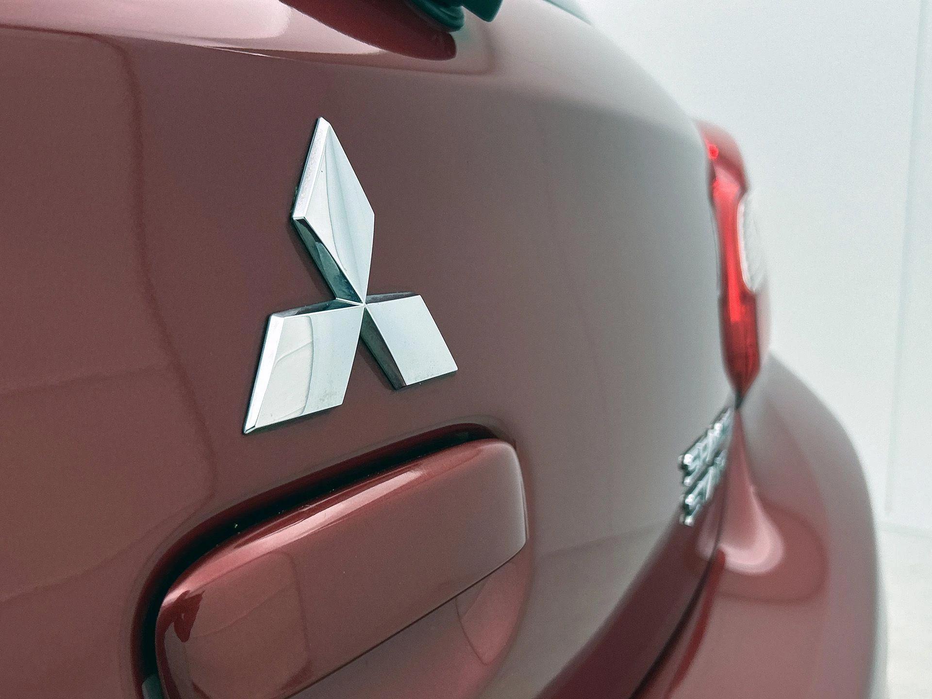 Mitsubishi-Space Star-image-17
