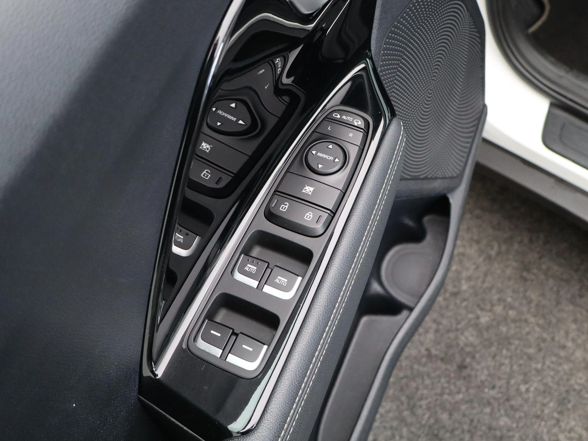 Kia-Niro-image-23