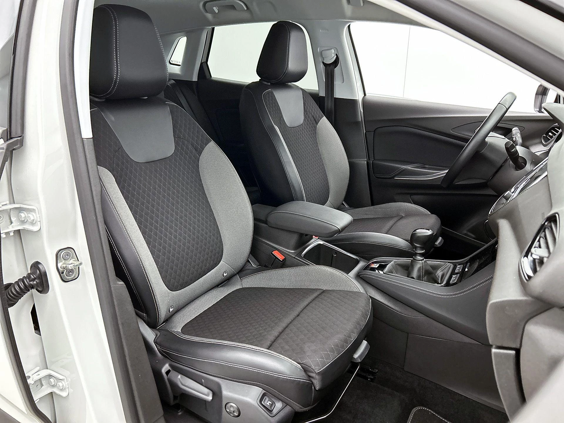 Opel-Grandland X-image-36