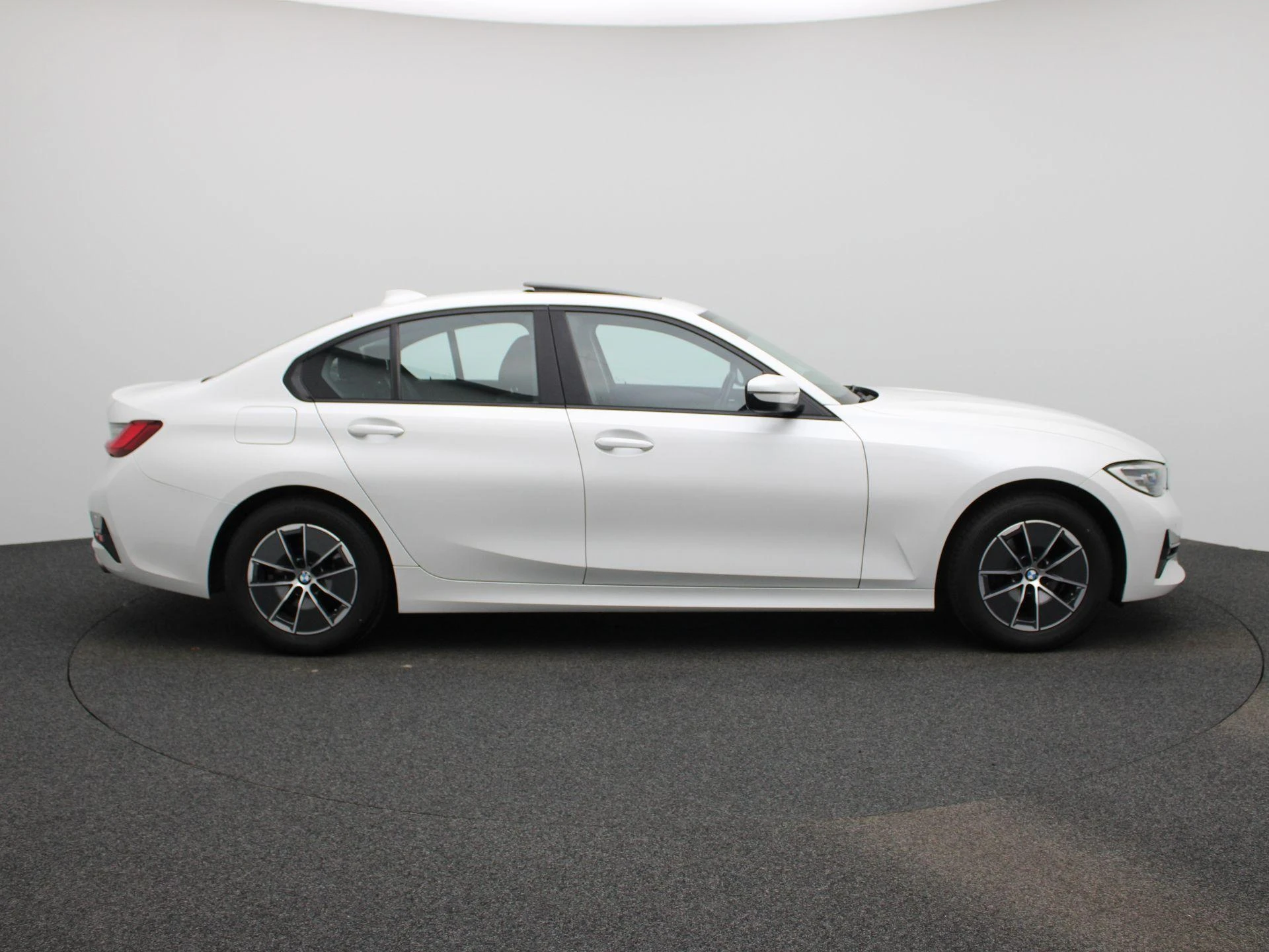 BMW-3 Serie-image-5