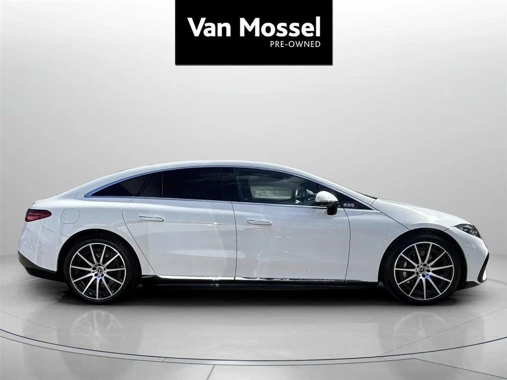 Mercedes-Benz-EQS-image-3