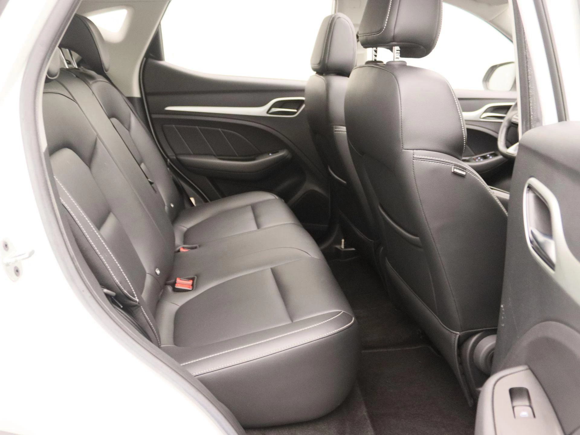 MG-ZS EV-image-26