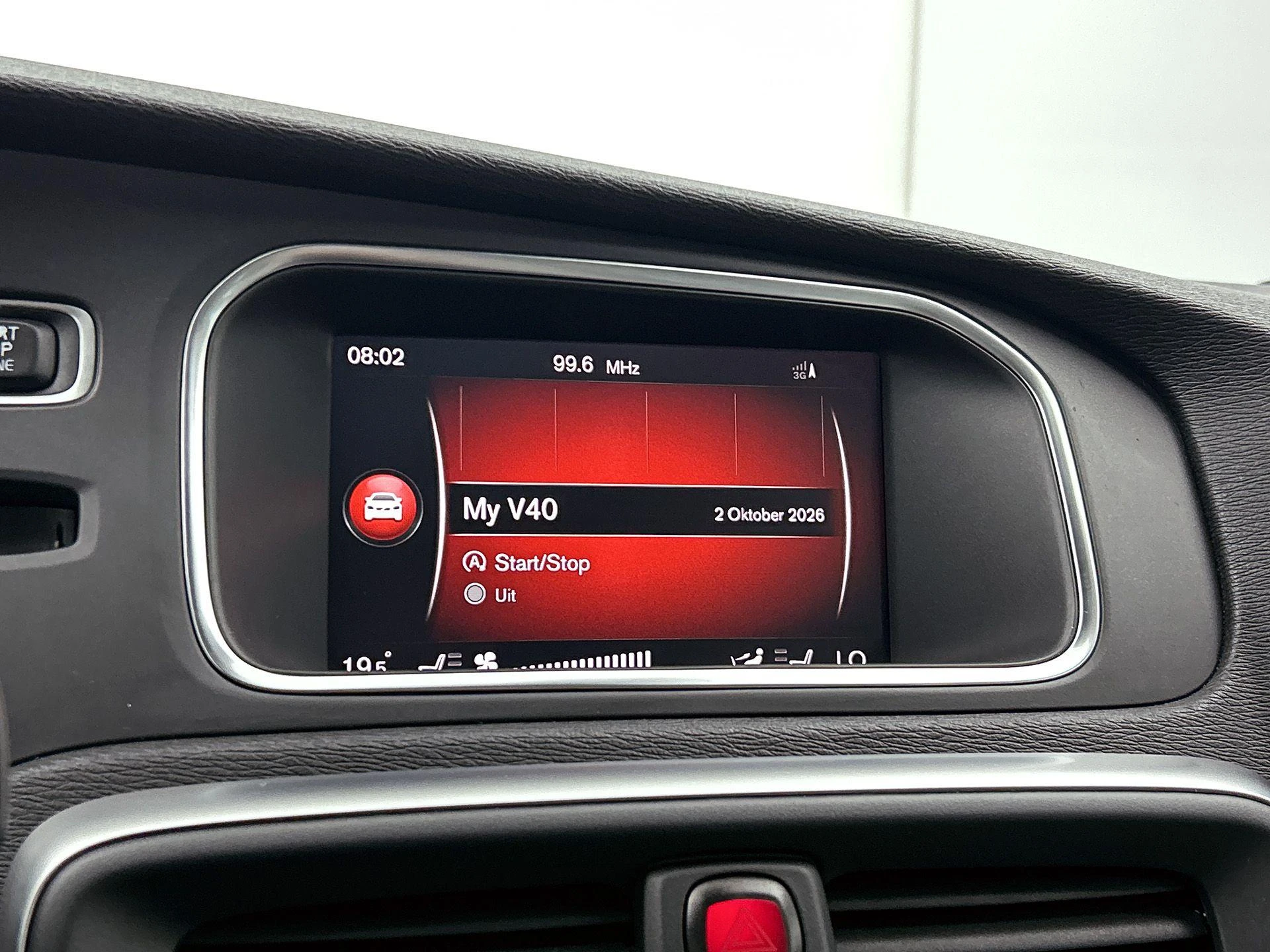 Volvo-V40-image-28