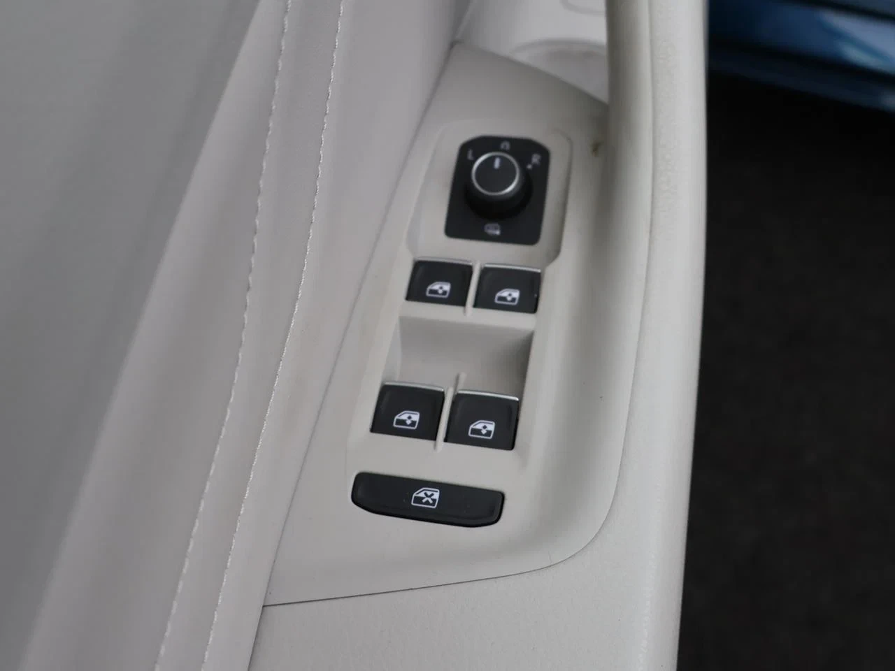 Volkswagen Passat Variant GTE Passat GTE 1.4 eHybrid PHEV 218PK *AUTOMAAT*TREKHAAK*WIT LEDER*ALCANTARA*CAMERA*ACC*NAVI*APP-CONNECT*...*