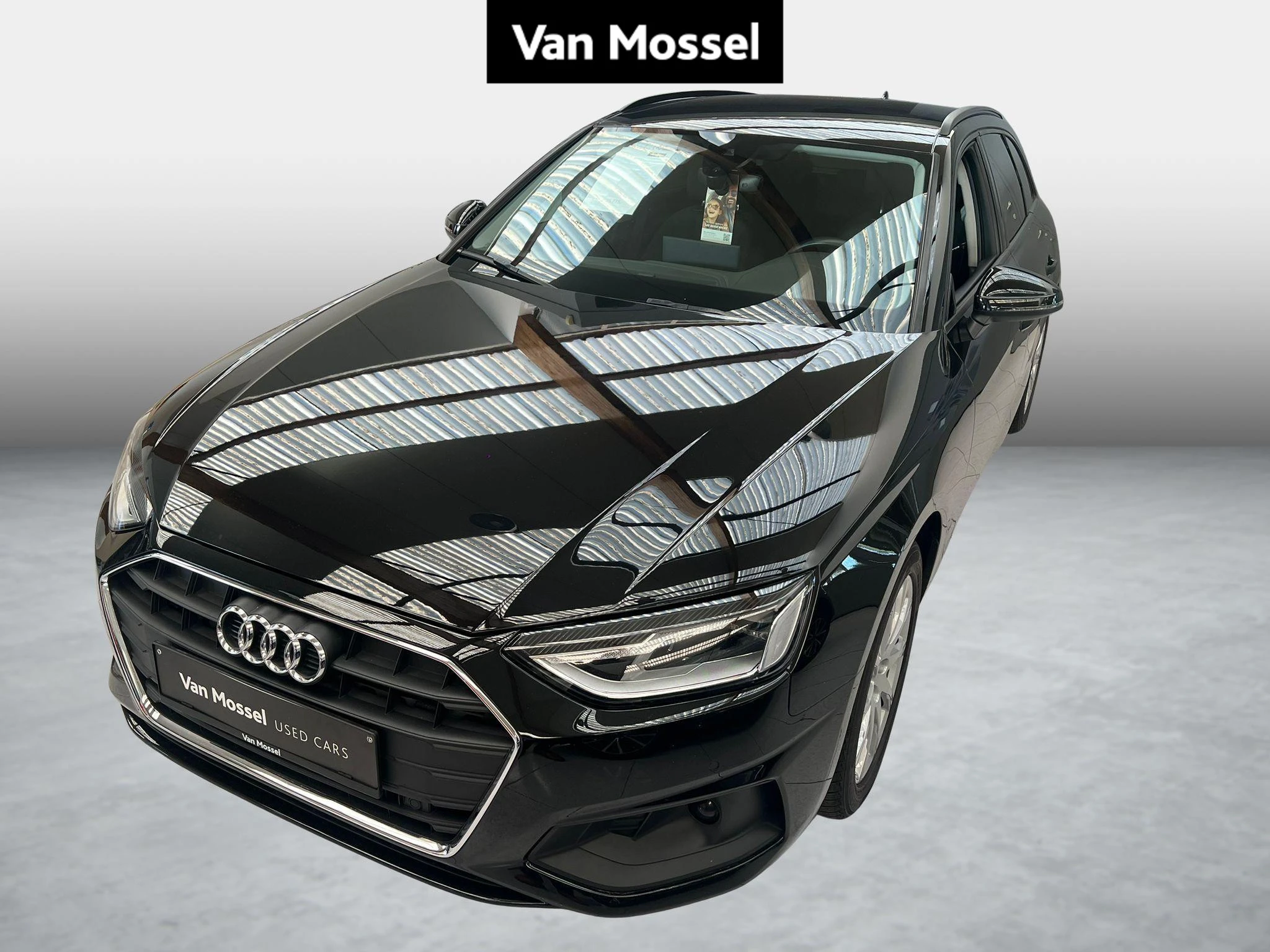 Audi-A4-image-0
