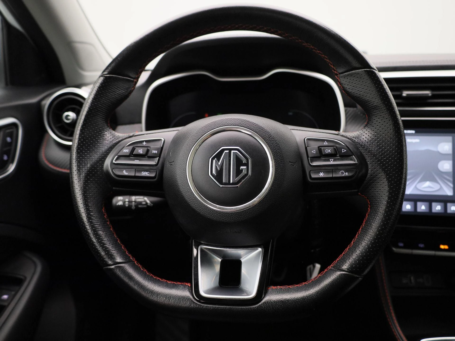 MG-ZS EV-image-7