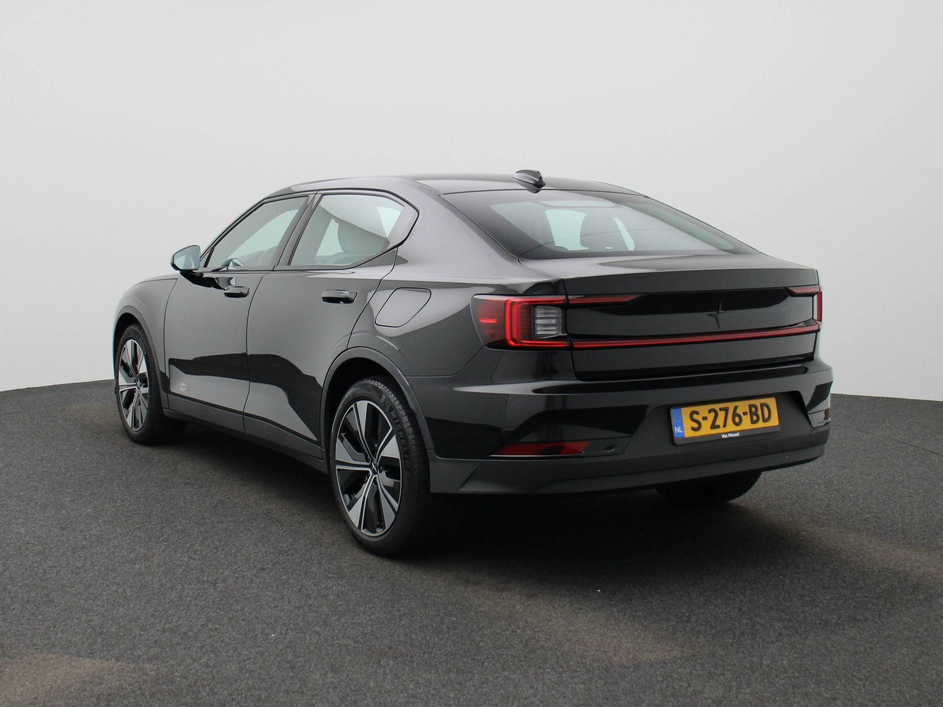 Polestar-2-image-1