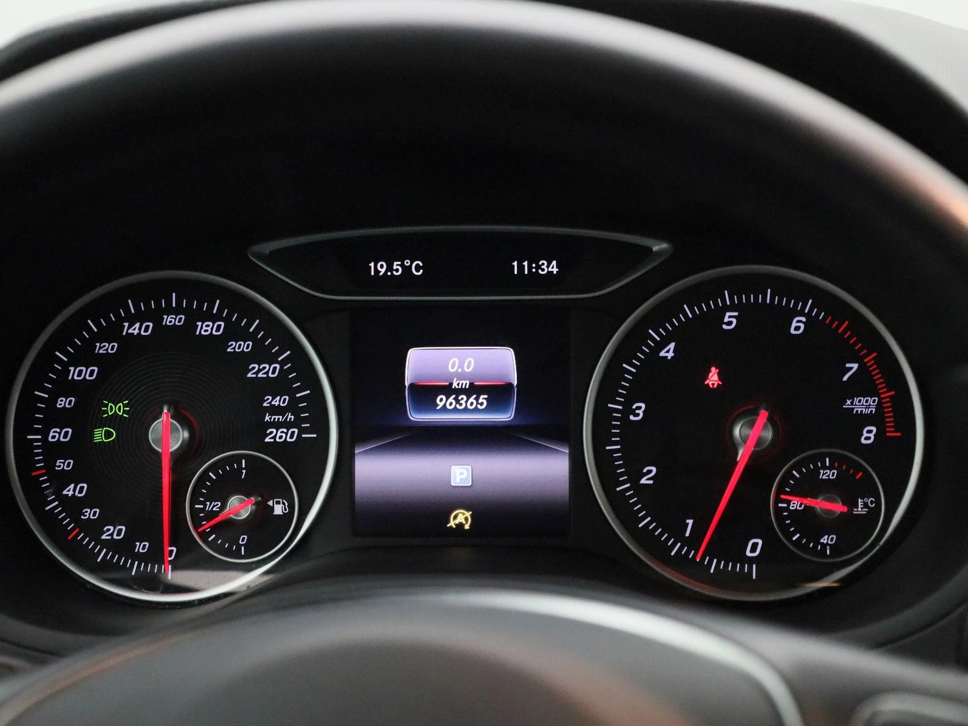 Mercedes-Benz-B-Klasse-image-7