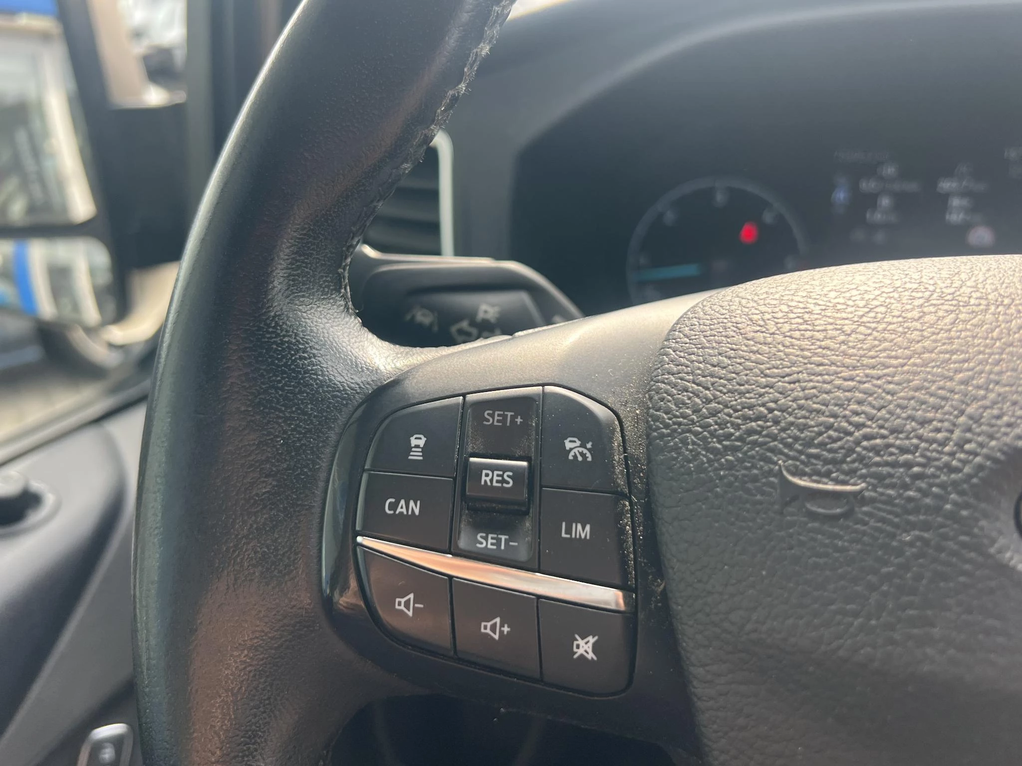 Ford-Transit Custom-image-18