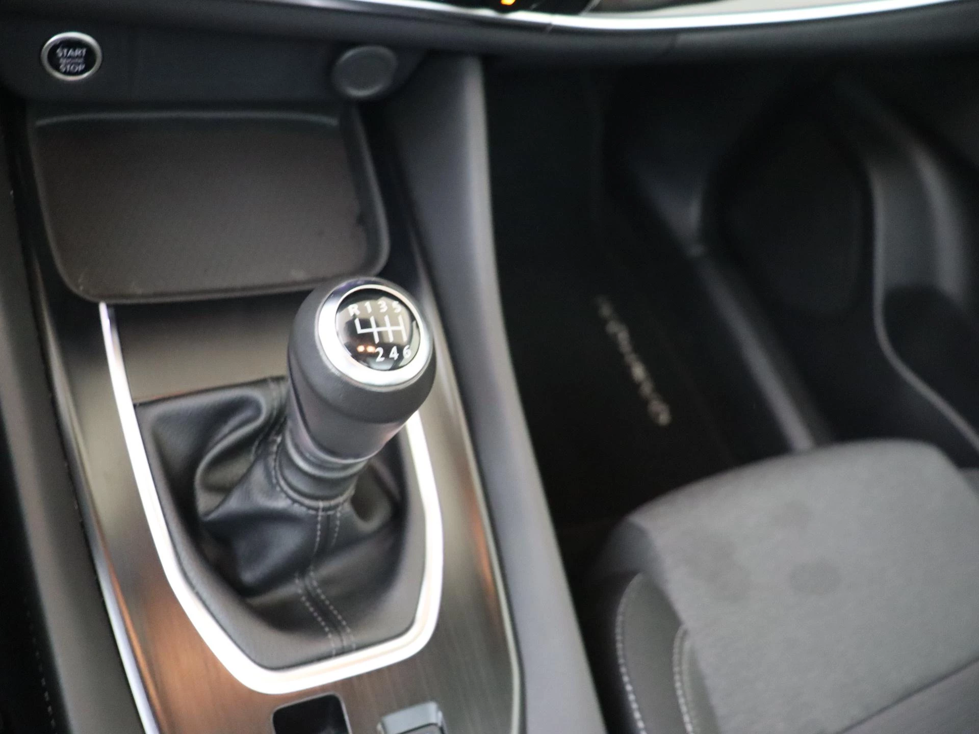 Nissan-QASHQAI-image-18