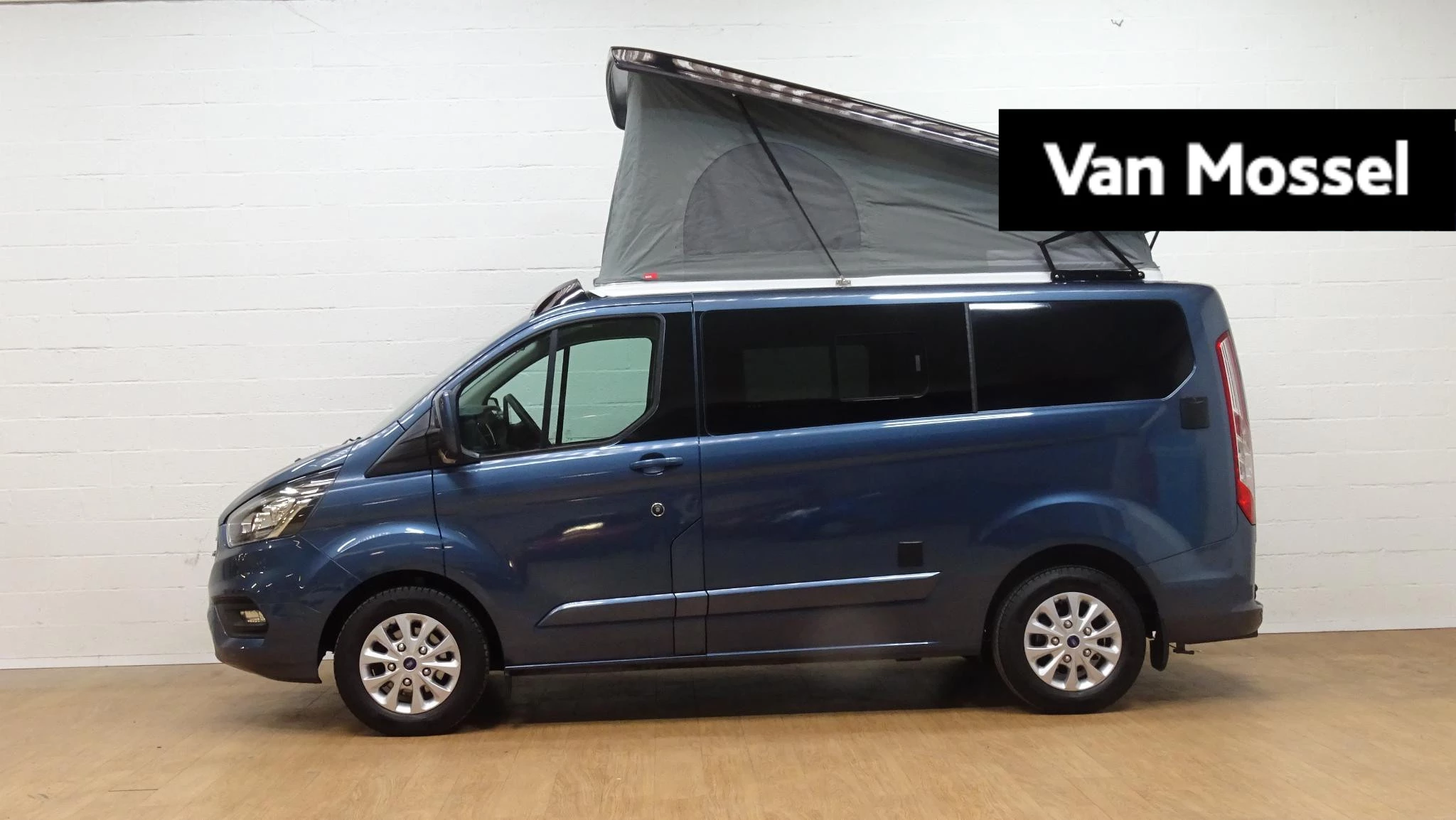 Ford-Transit Custom-image-0