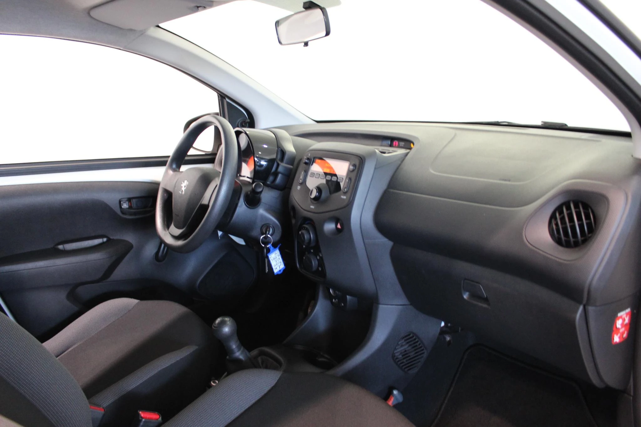 Peugeot-108-image-11