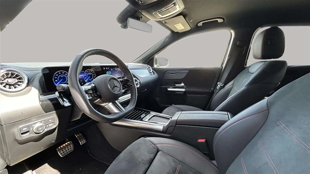Mercedes-Benz-EQA-image-9