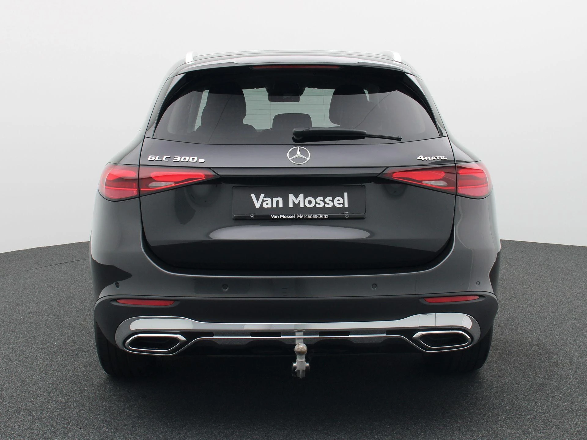 Mercedes-Benz GLC 300 e SUV Luxury Line + LEDER + DIGITAL LIGHT + TREKHAAK + 360 CAMERA +