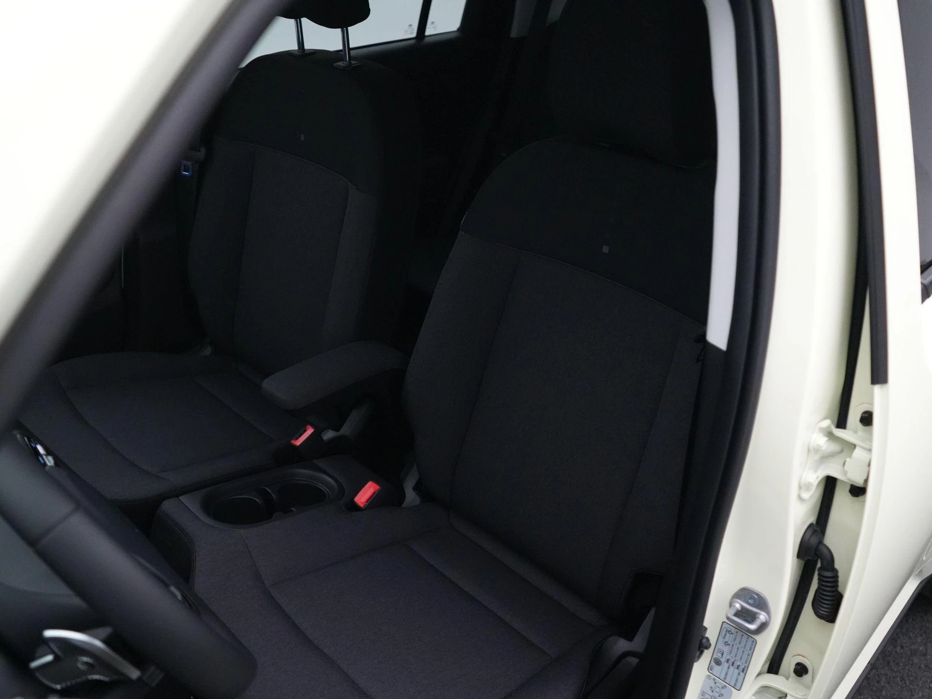 Hyundai-Inster-image-6