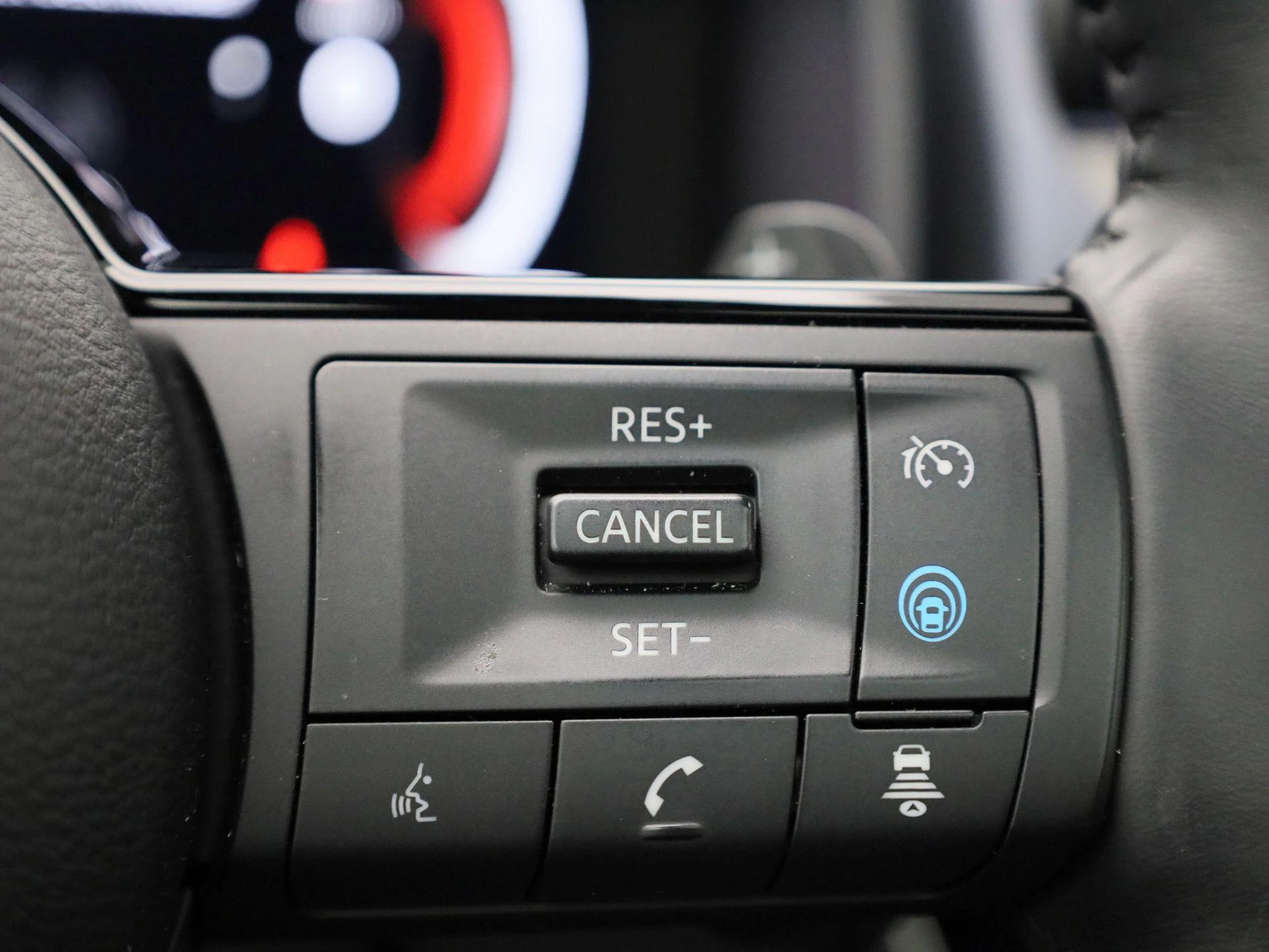 Nissan-QASHQAI-image-23