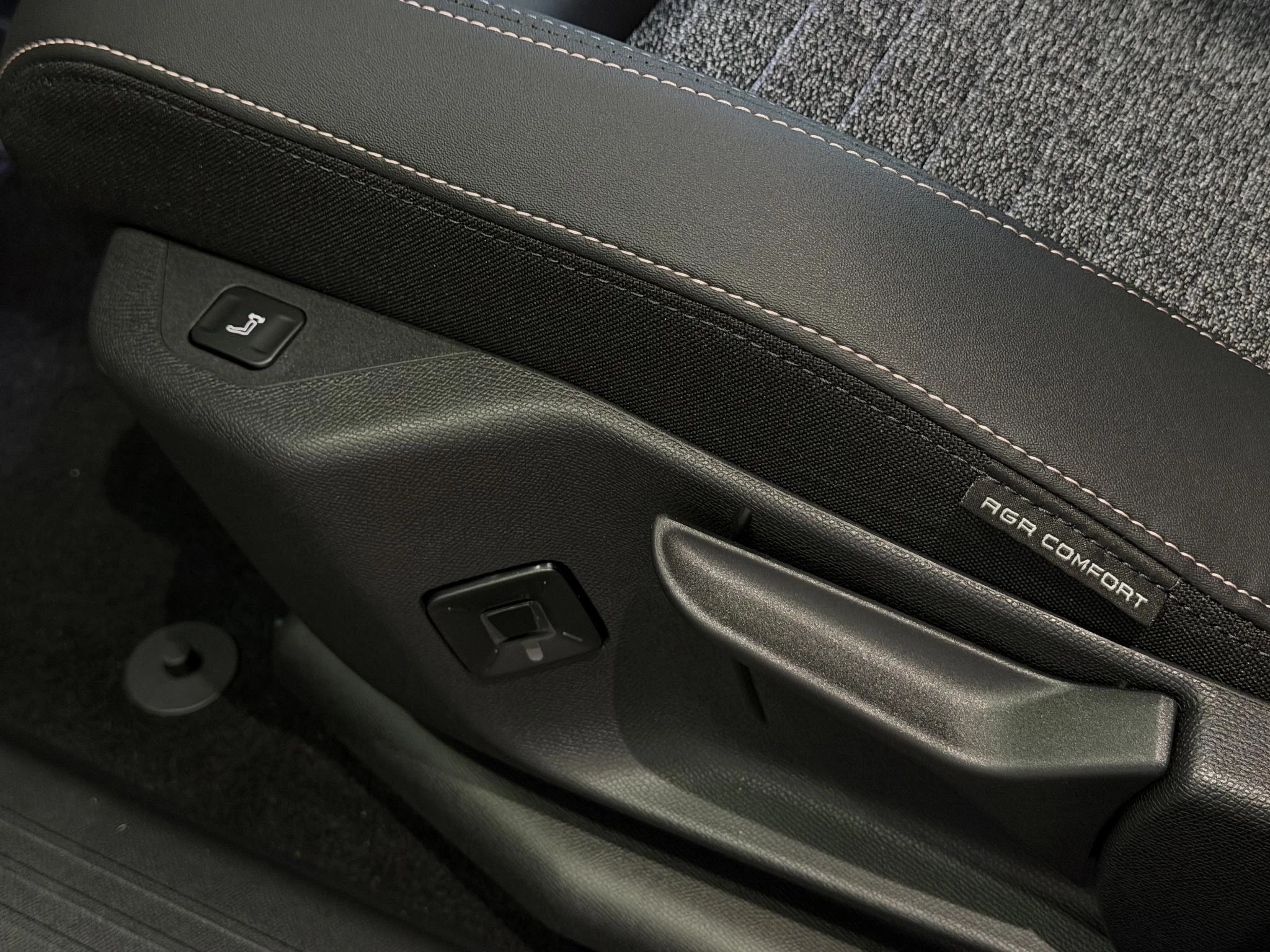 Peugeot 3008 1.6 plug-in Hybrid 195 Allure