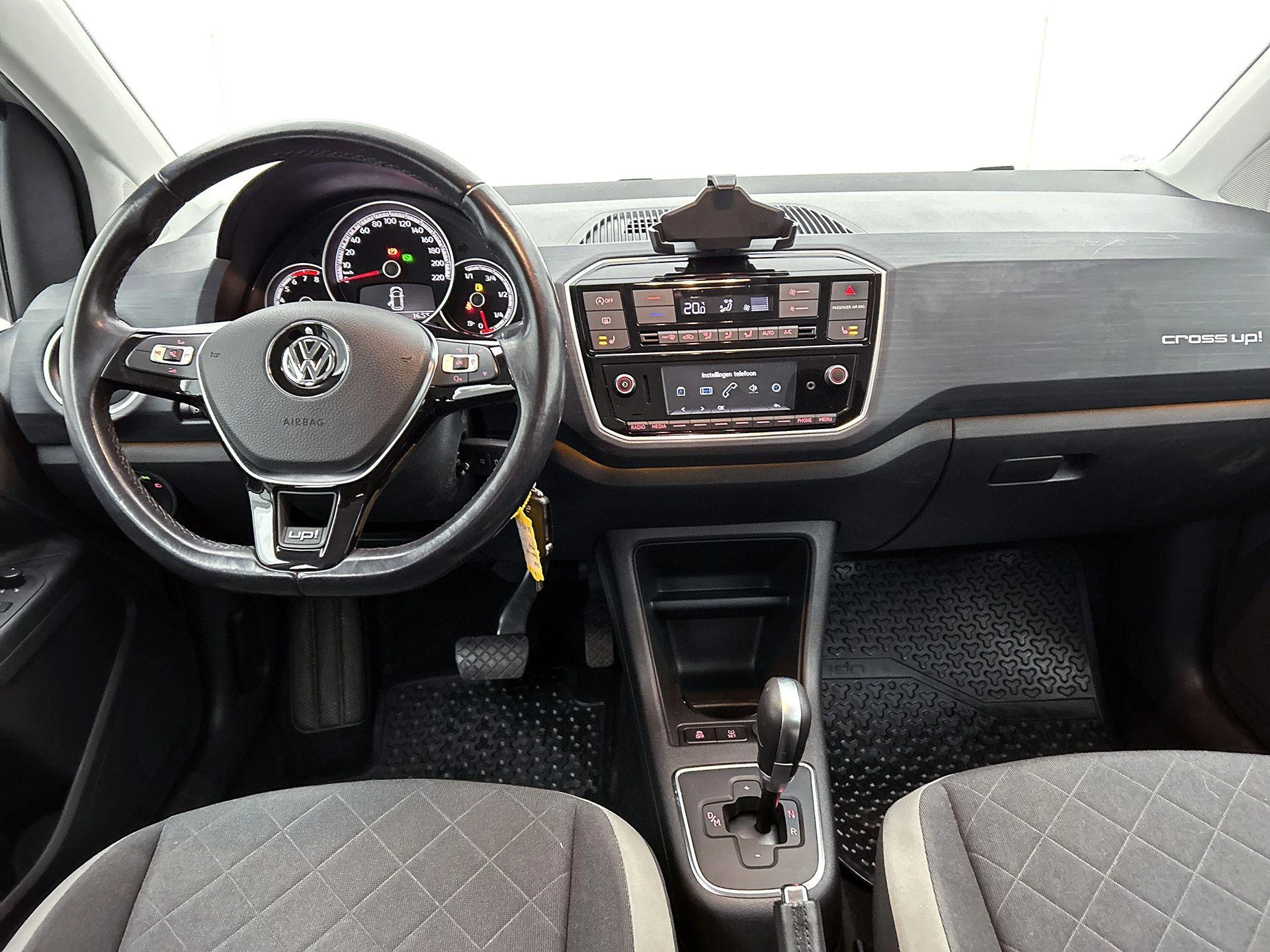 Volkswagen up! 1.0 CROSS UP! 75 PK