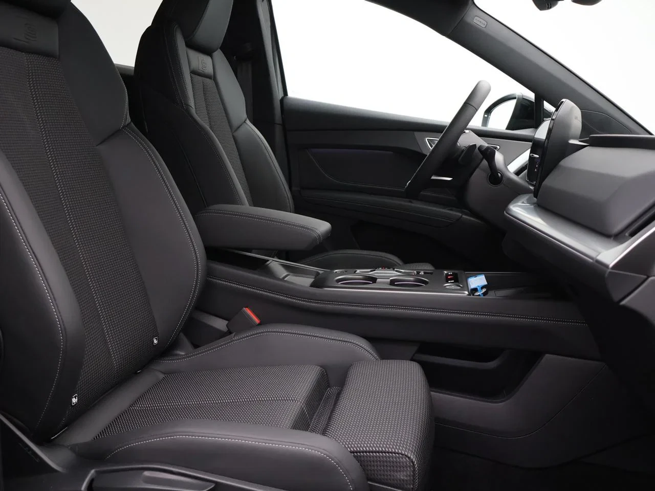 Audi-Q4 e-tron-image-18