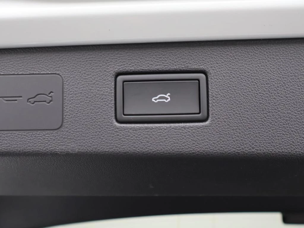 Volkswagen T-Roc T-Roc 1.5 TSI R-Line DSG * DEMO *