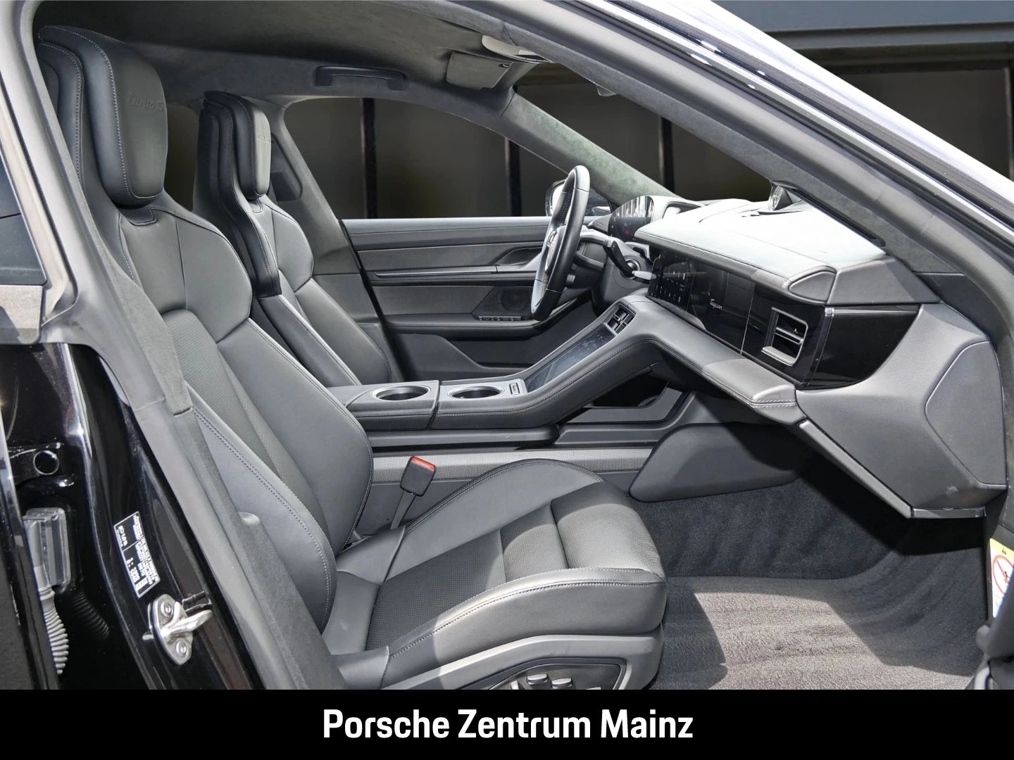 Porsche Taycan Turbo S InnoDrive PCCB PDCC LED-Matrix turbo s