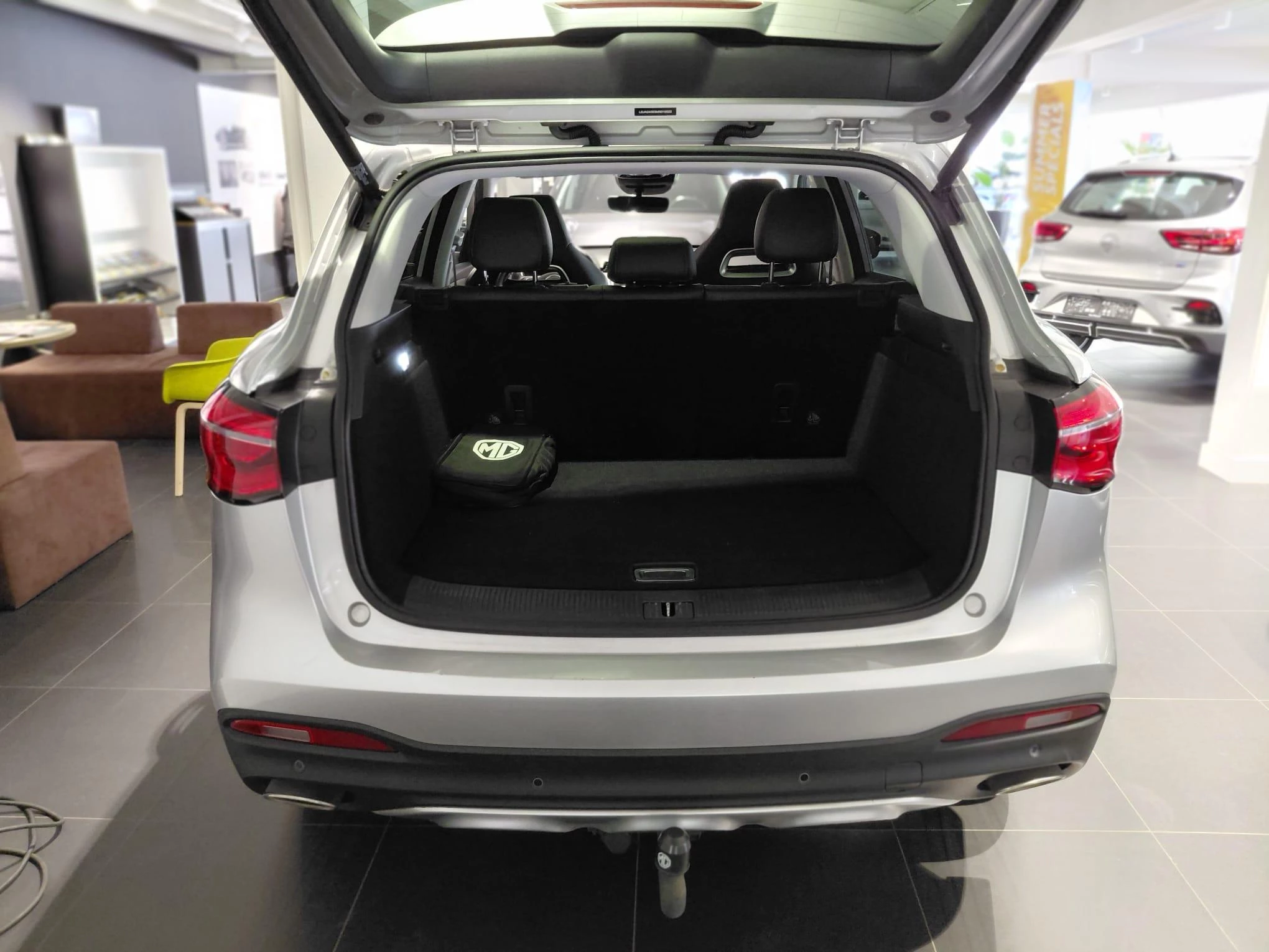MG EHS 1.5T Luxury