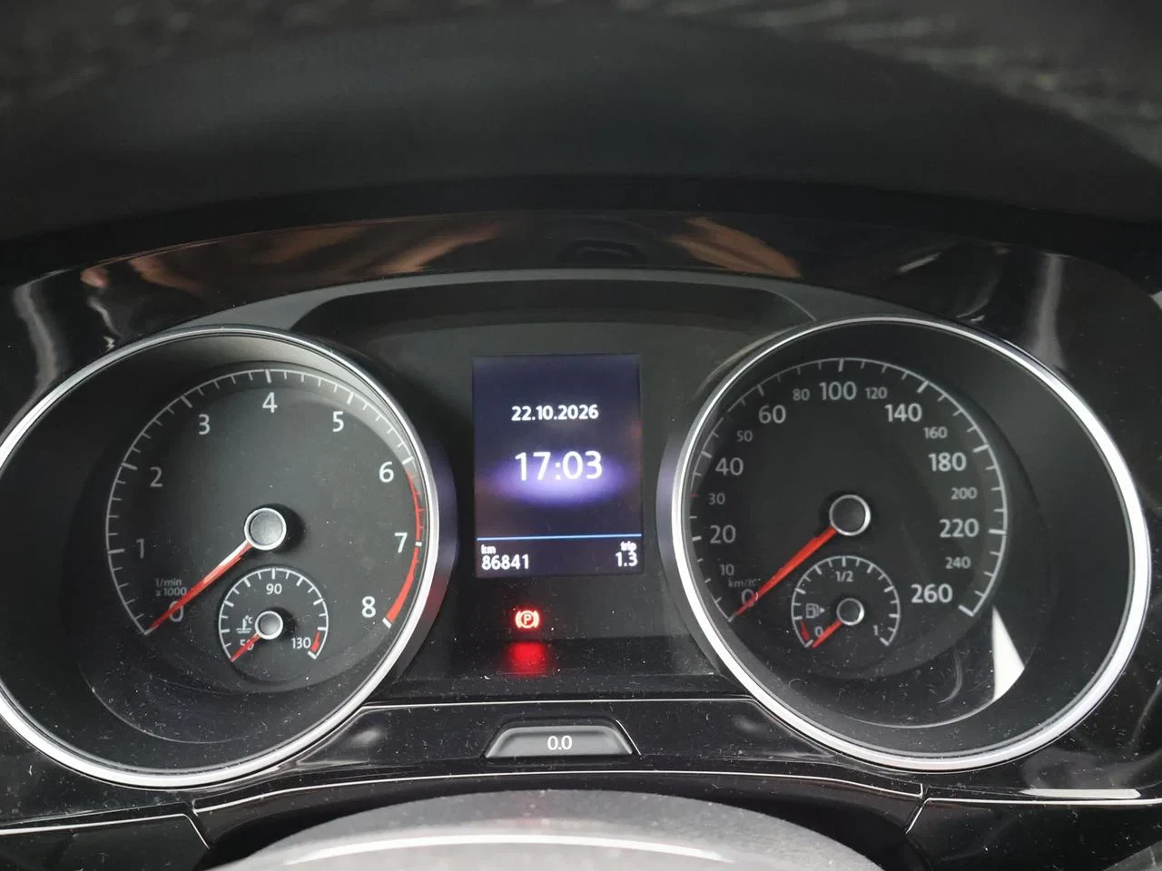Volkswagen-Touran-image-15