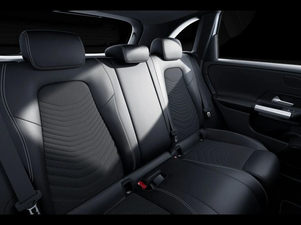 Mercedes-Benz-B-Klasse 200-image-11