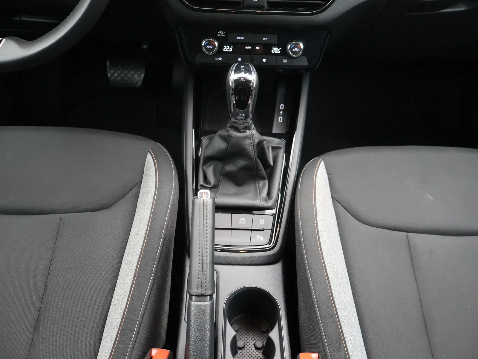 Škoda Kamiq Kamiq Selection 1.0TSI 116PK *AUTOMAAT*CAMERA*PDC*CRUISE*VIRTUAL COCKPIT*APP-CONNECT*...*