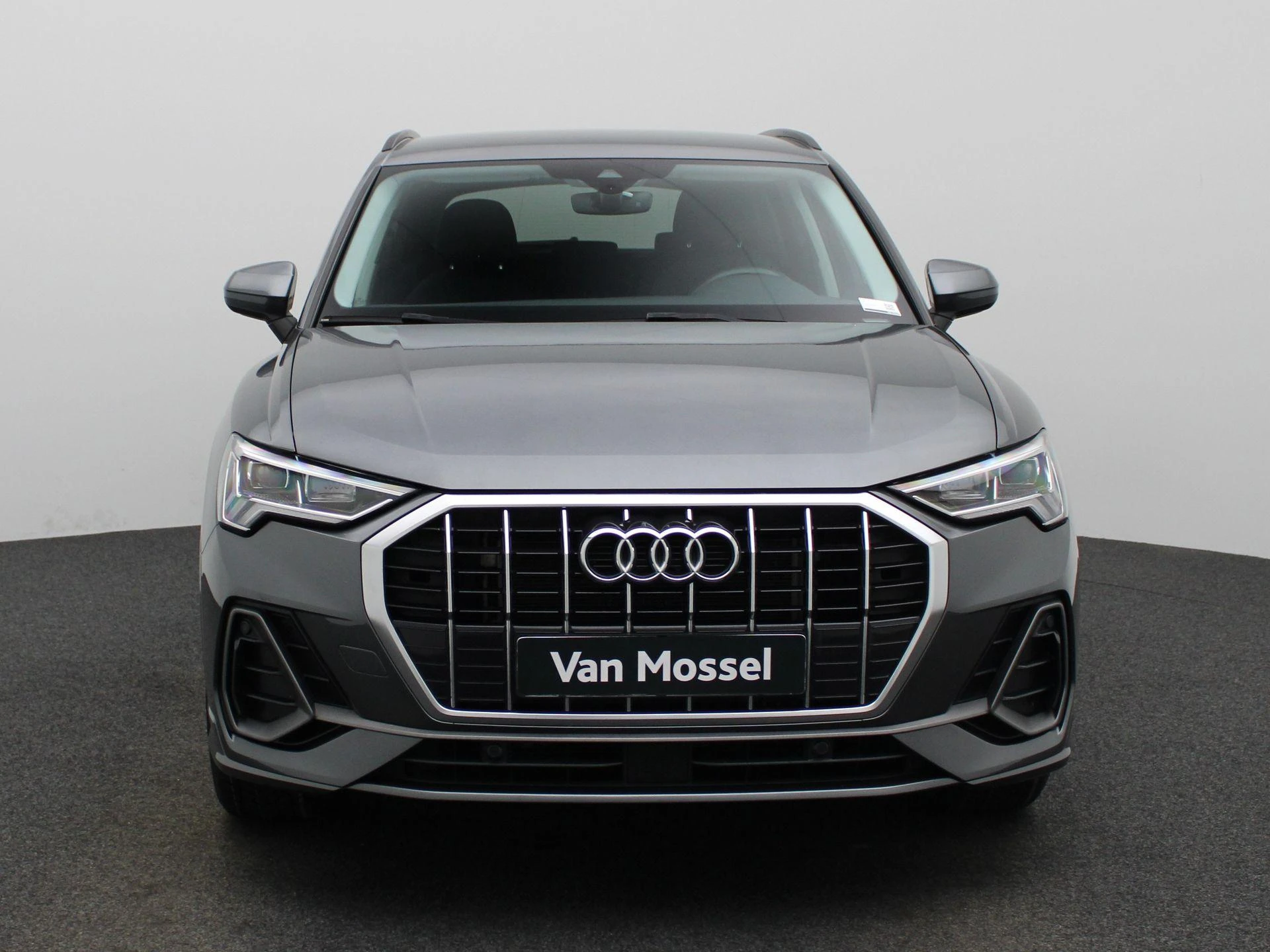 Audi-Q3-image-2