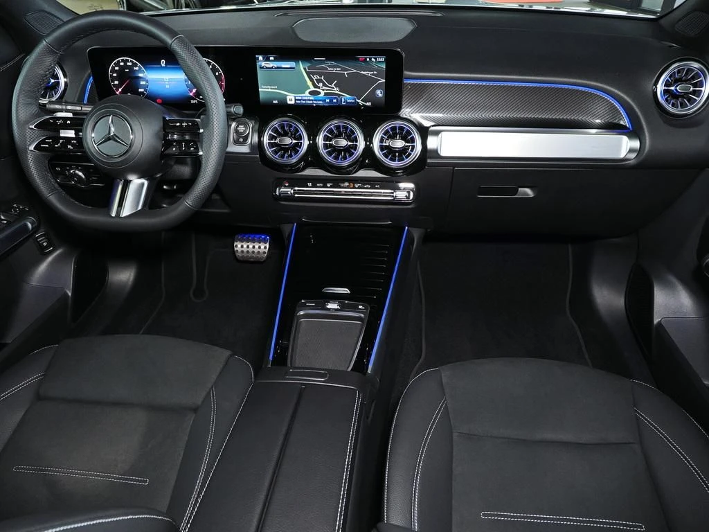Mercedes-Benz-GLB 200-image-13