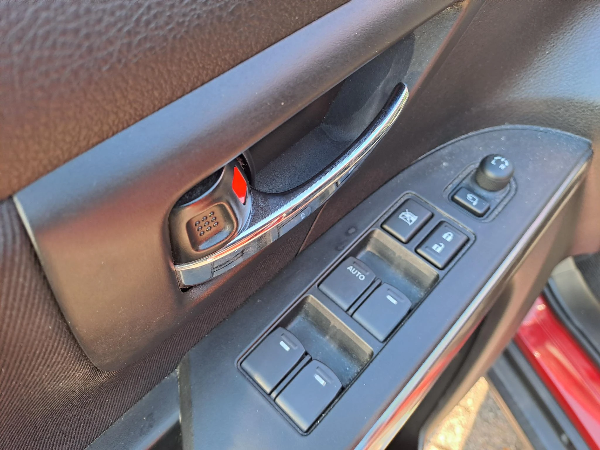 Suzuki-S-Cross-image-9