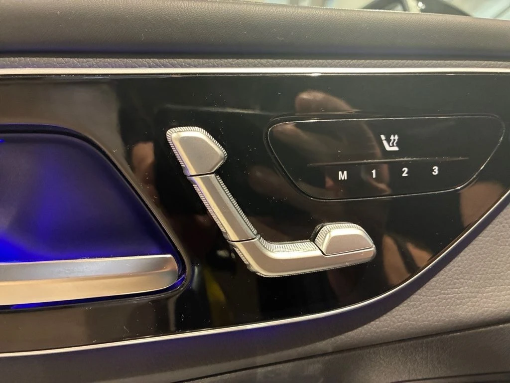 Mercedes-Benz-GLC 220 d-image-8