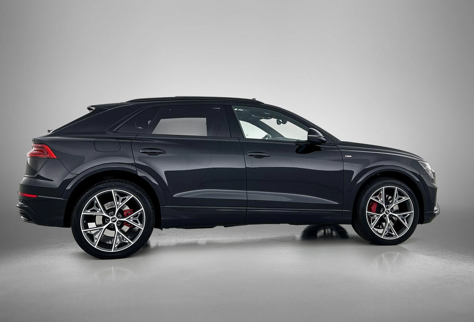 Audi Q8 60 TFSI e quattro Competition 462 PK