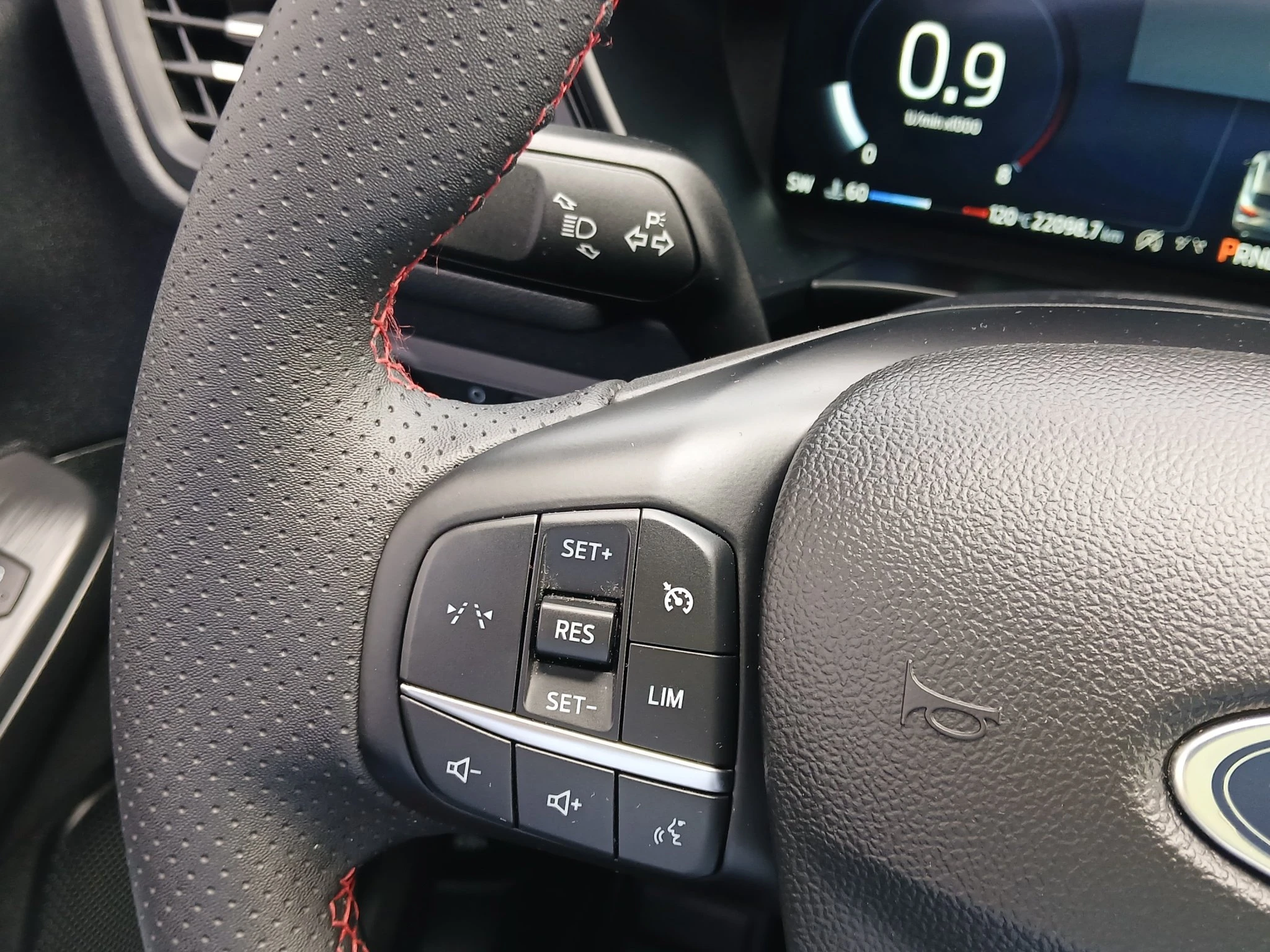 Ford Kuga ST-Line Aut.*KAM*LED-MATRIX*NAVI*GRA*WINTER-PKT.