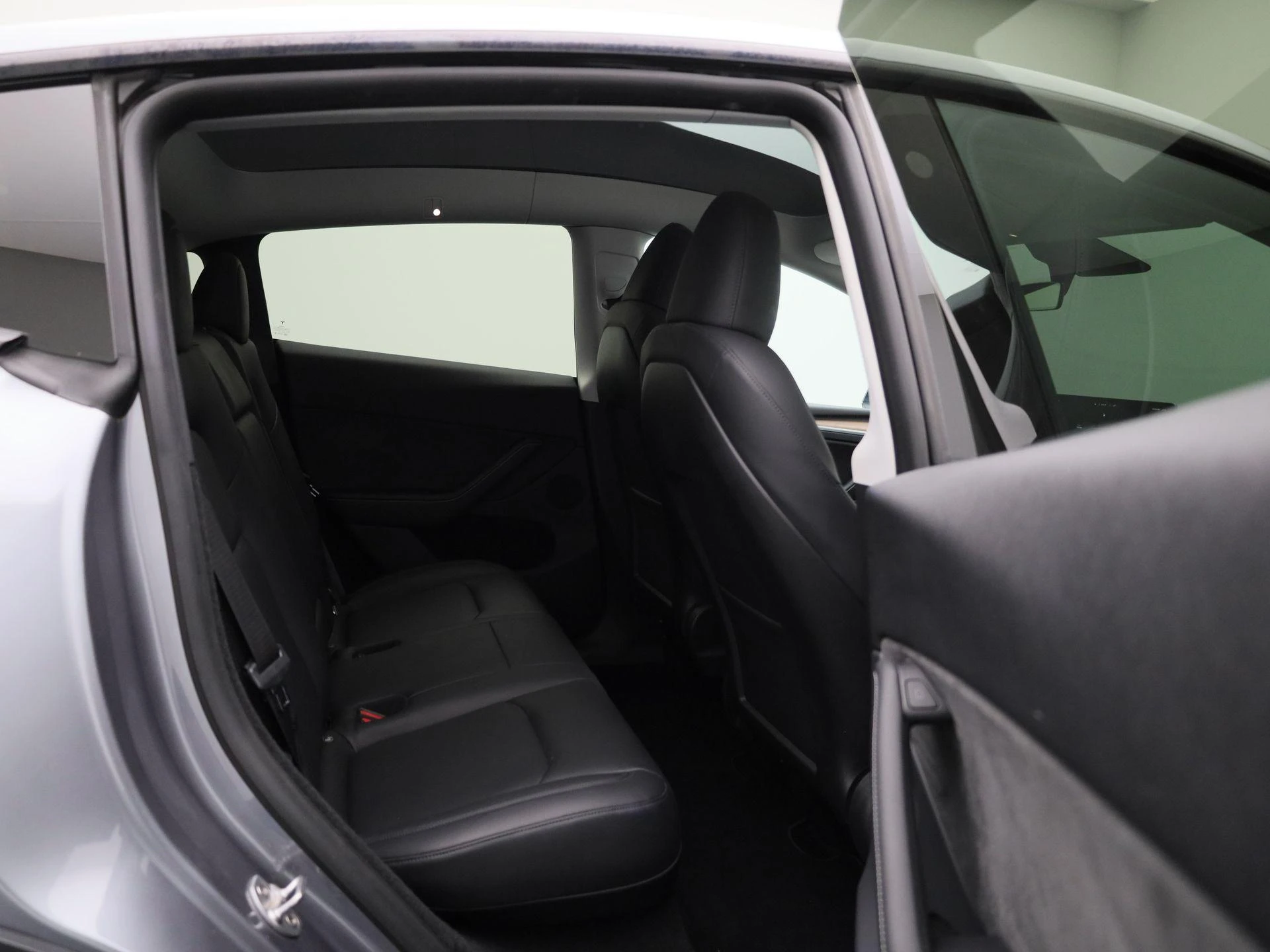 Tesla-Model Y-image-39