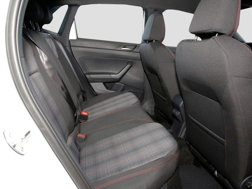 Volkswagen-Polo-image-10
