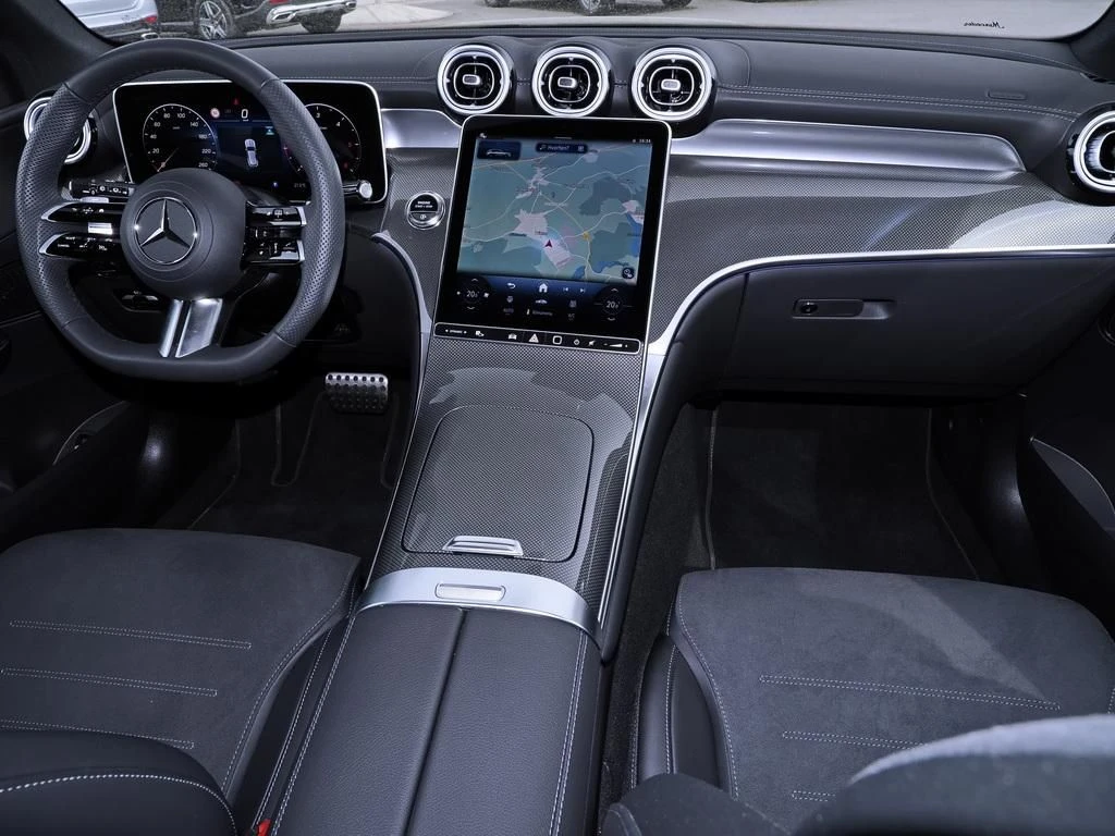 Mercedes-Benz-GLC 300 d-image-13