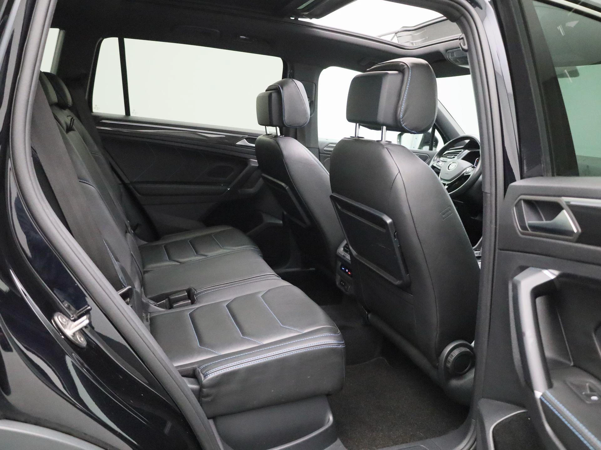 Volkswagen-Tiguan Allspace-image-42