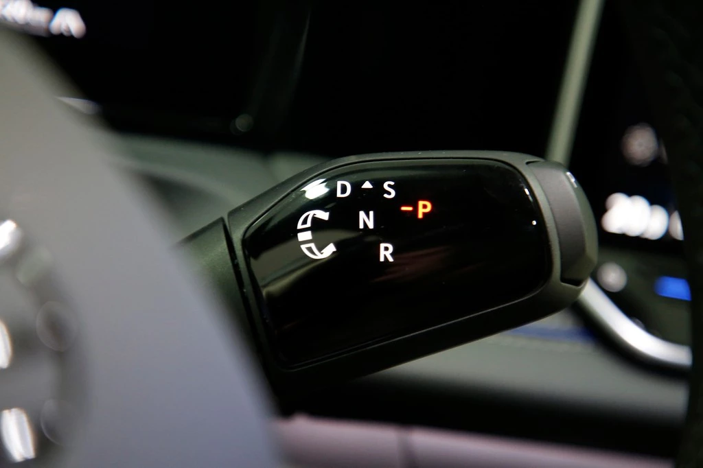 Volkswagen Tiguan R-Line 2.0 TDI SCR 4MOTION 7-Gang-DSG