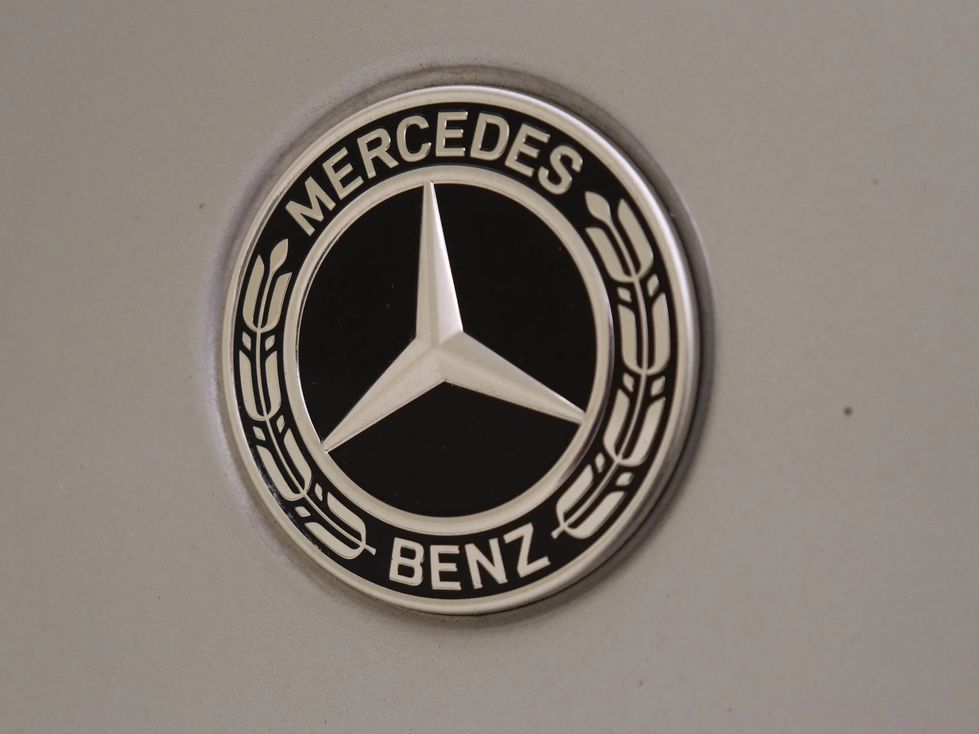 Mercedes-Benz GLA 250 e Business Solution AMG Limited