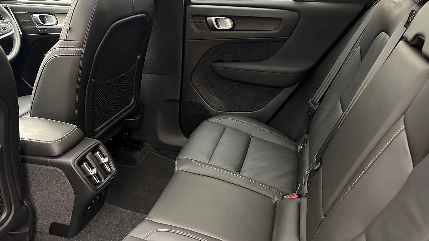 Volvo-XC40-image-7