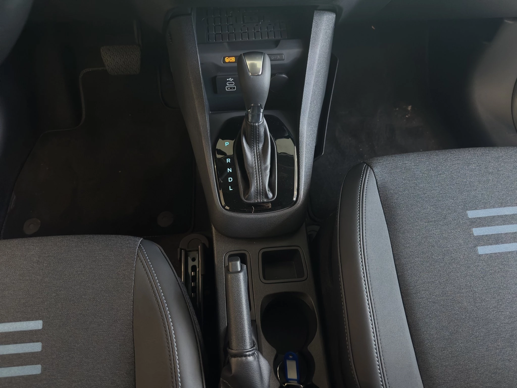 Ford-Tourneo Courier-image-11