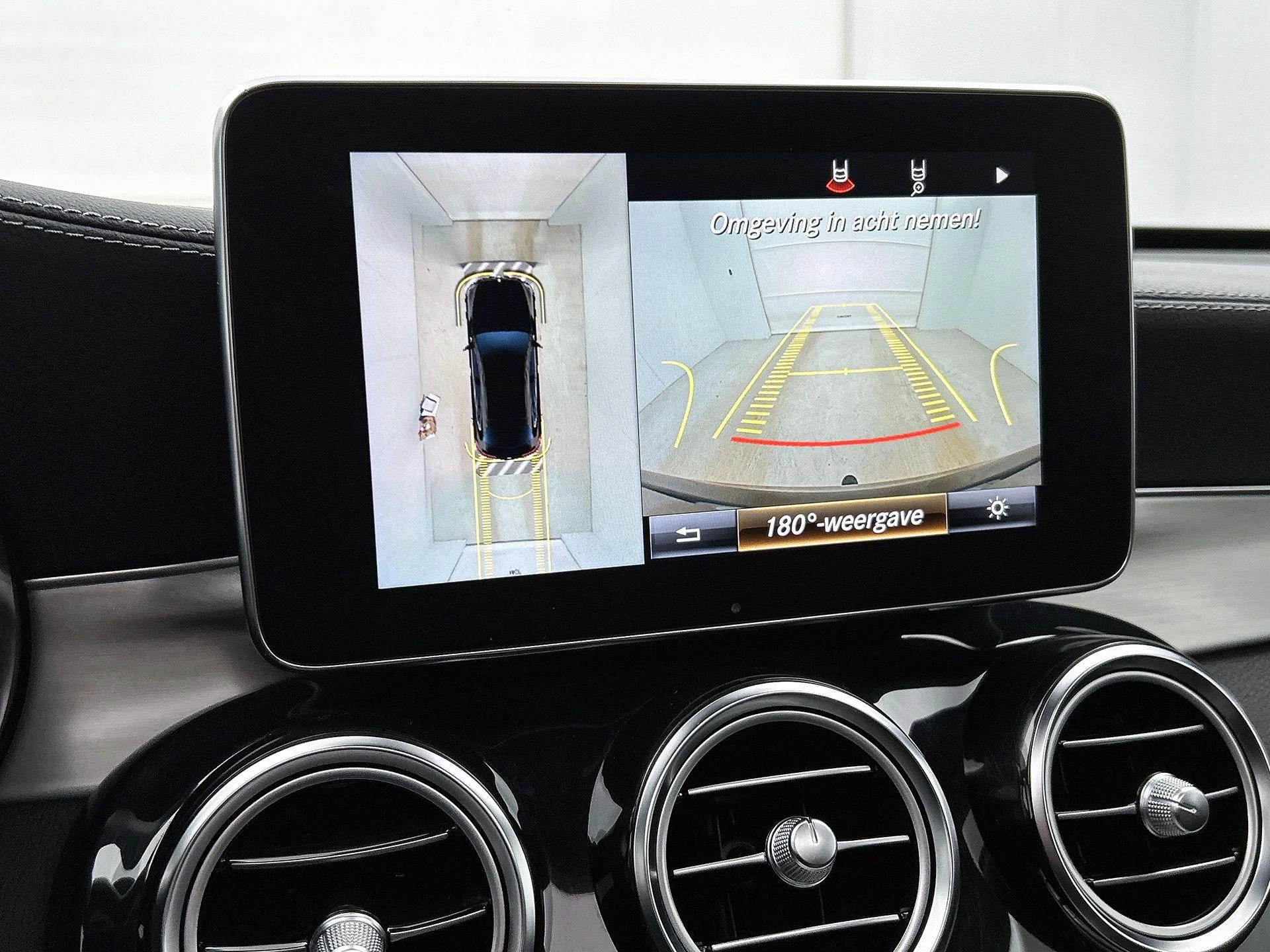 Mercedes-Benz-GLC-image-23