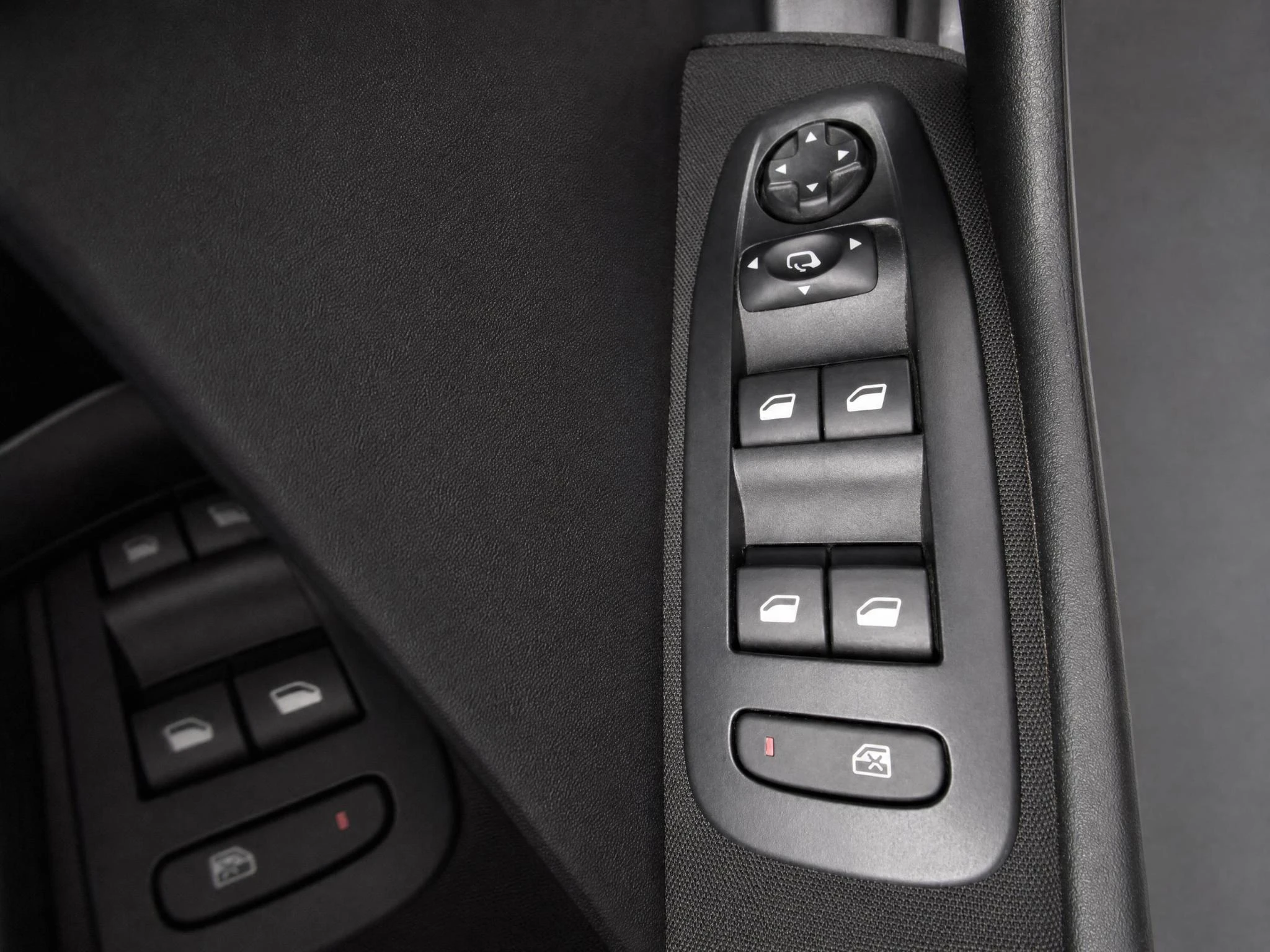Peugeot-2008-image-20