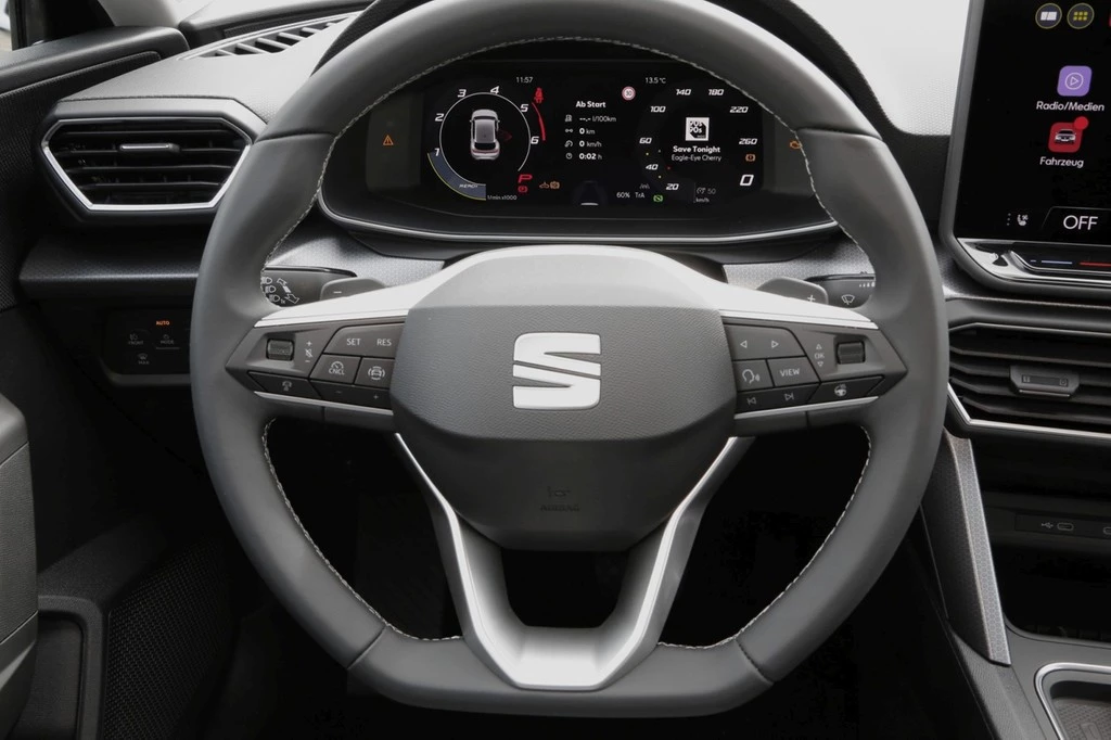 SEAT Leon Style TDI UPE 46.830 Panorama Vision Assist
