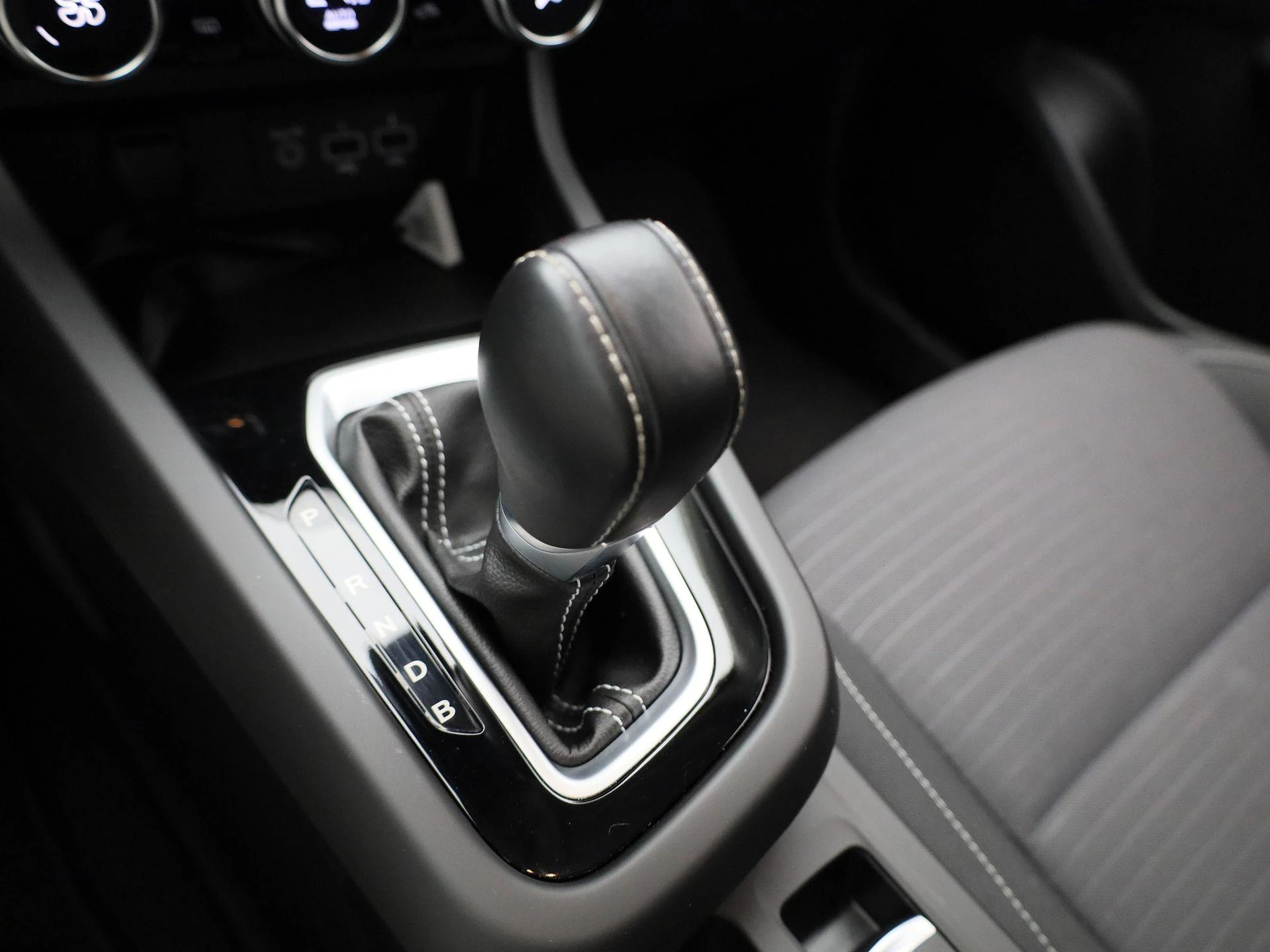 Renault-Arkana-image-23
