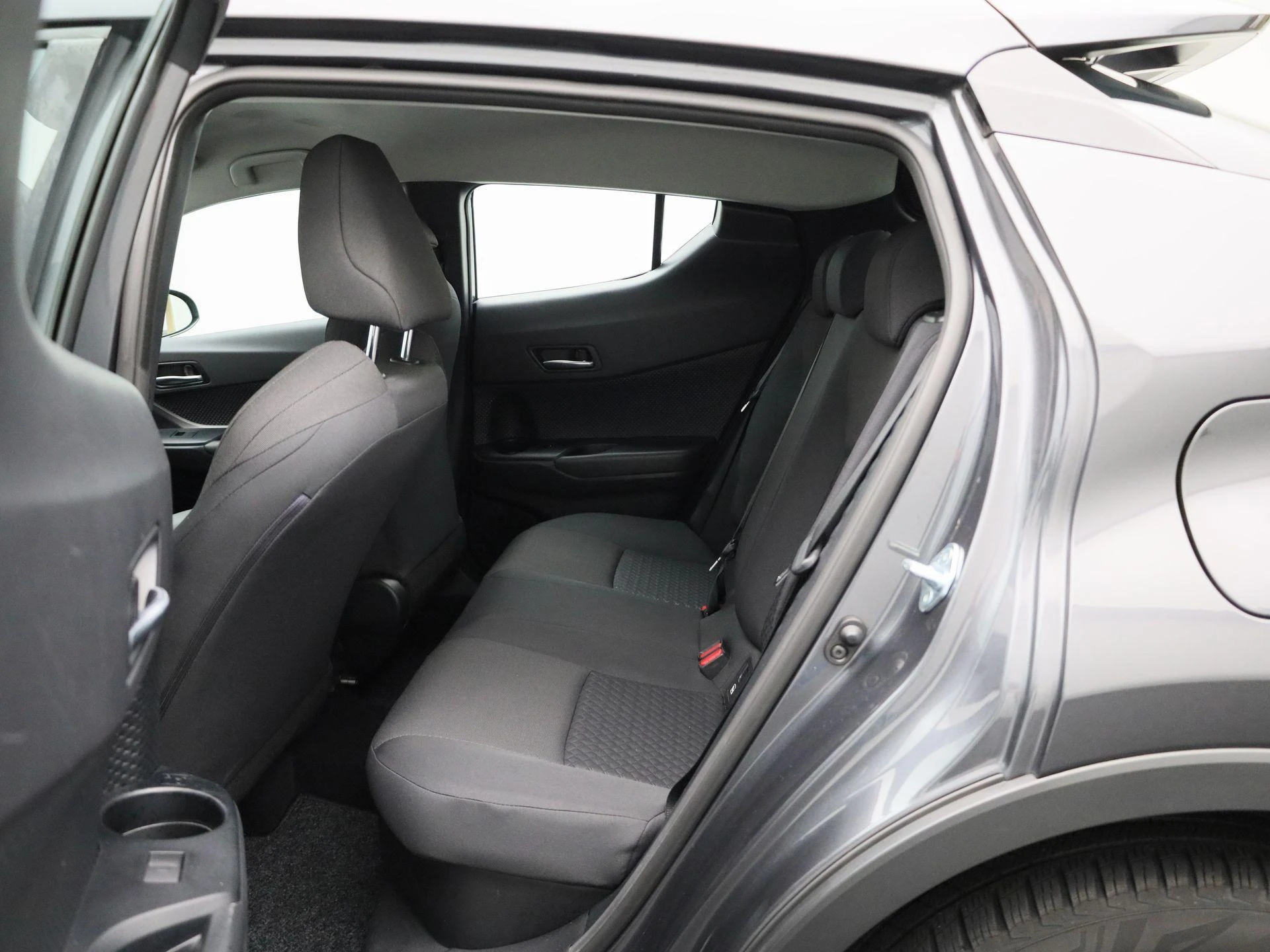 Toyota-C-HR-image-9