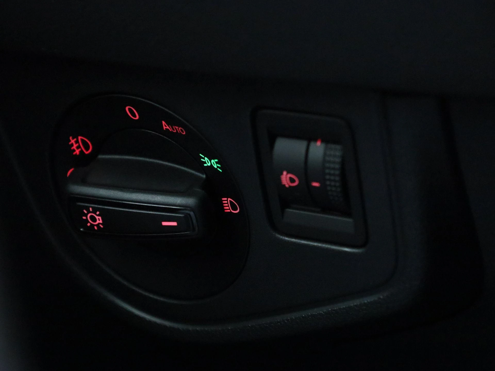 Volkswagen-Polo-image-20